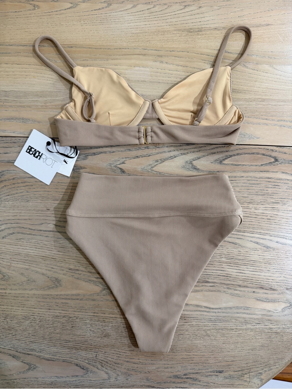 Beach Riot bikini set - Picture 2 of 3